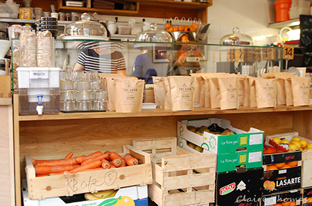 KB coffeeshop counter