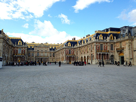 Versailles courtyard
